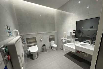 智慧感測＋免治馬桶　淡水站站後公園廁所全新啟用