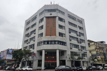 宜縣警局員警偽造敘獎又涉違法查個資　遭收押禁見