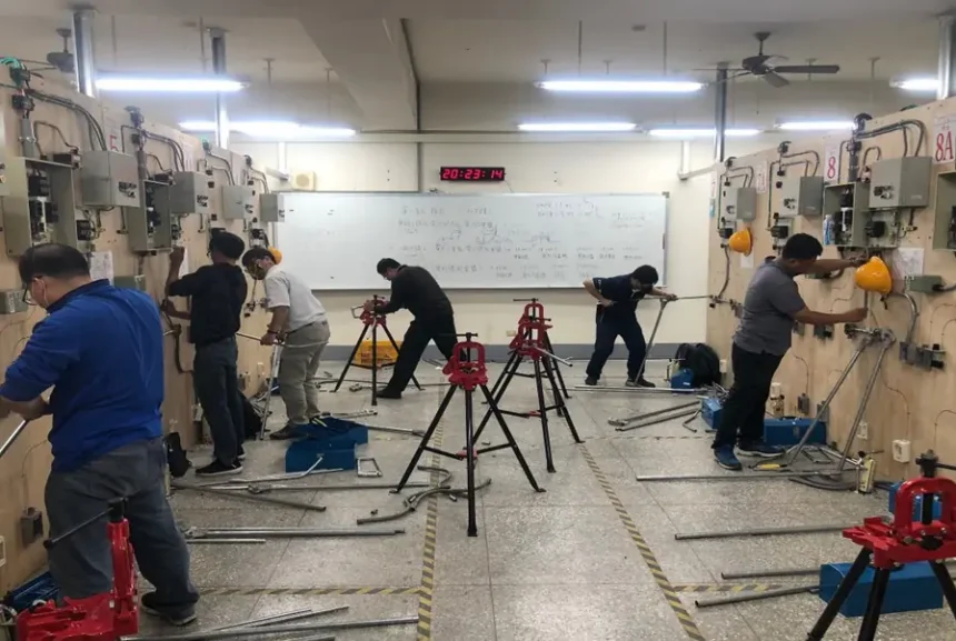 中市推動技能認證訓練　無人機操作、汽修等11班招生報名中