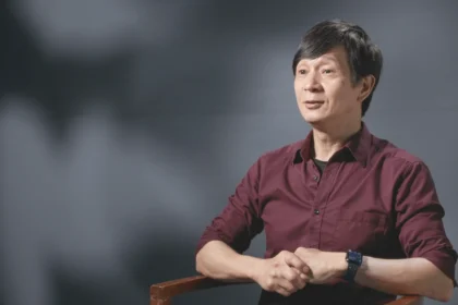 吳義芳走出一條與年齡 傷痛共舞的舞蹈人生