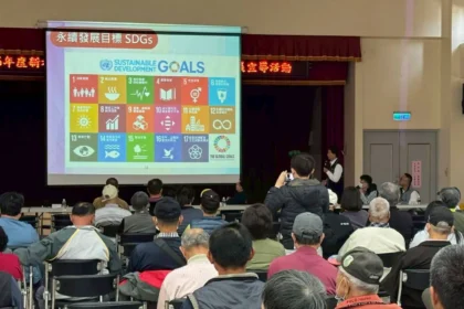 東勢地政重測宣導會　提供個別化客語諮詢服務、贈春聯溫馨迎馬年