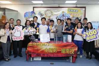 三金榮耀！草屯商工「技擊」國際　許縣長祝賀期勉再接再厲