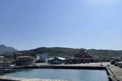 冬日慢遊東北角　走訪福隆漁港、舊草嶺隧道　感受山海靜謐之美