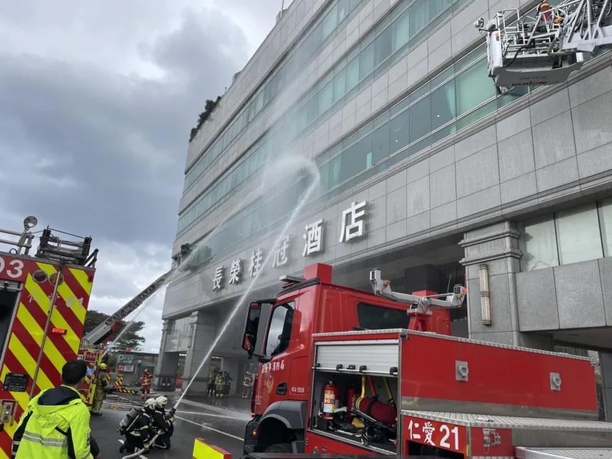 守護年節安全！基隆消防高規格演練　強化旅館高樓火災應變能力