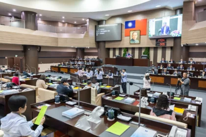 南投縣65歲以上老人健保由縣府負擔　最快4月1日上路