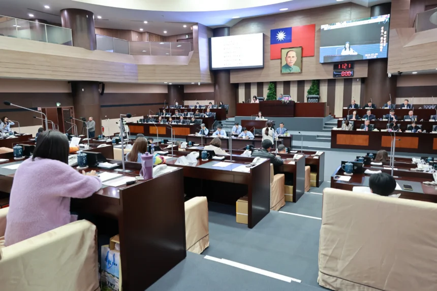 許淑華縣長宣布4月1日起長輩健保費免繳　每月826元年減省萬元負擔