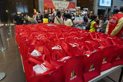 春節今馬熊讚　北市府溫馨福菜助弱勢過好年
