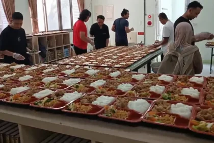 見過便當山便當海嗎？　今天出現在台中清真寺