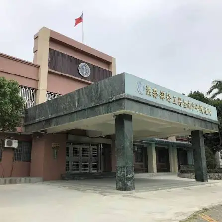 什麼是少年觀護所？       南少觀，以藝術活動「矇眼、尋找、碰觸」重建親子關係　