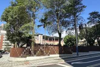 建德幼兒園立校45年大變身　基市府跨局處翻新圍牆護學童