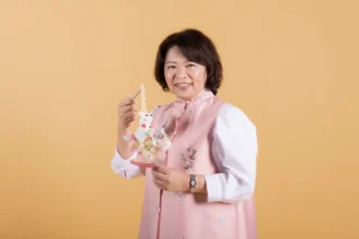 大師操刀！嘉義市馬年小提燈「馬上熊賀」亮相　2/24起文化公園限量發放