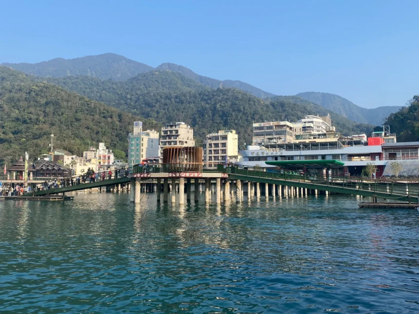 日月潭水位持續下降  日管處啟動首波碼頭應變措施：引橋防滑設施、保全引導確保安全