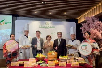 花燈映嘉義・歡慶六週年　長榮文苑打造吃住玩一站式假期