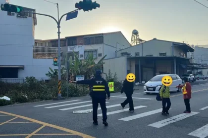 寒假結束! 開學日竹山警守護學童上學安全　強化交通、反詐與反毒宣導