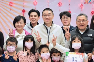 謝國樑春節探視兒少安置機構　新春不打烊守護孩子成長路