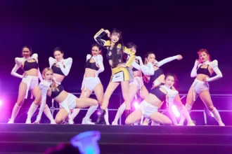 謝金燕相隔十年二度登鴻海尾牙壓軸 送上「馬年奔騰」限定大禮