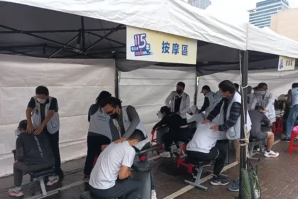 逛燈節也能紓壓　花博展區推免費視障按摩服務