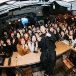 HowZ 攜專輯空降信義一級鬧區 親手調製香水加碼簽名現場送