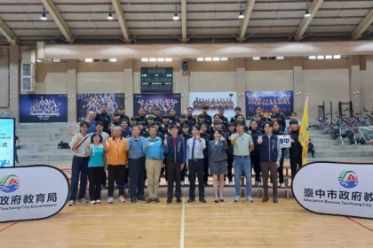 中市6隊出征全國排球甲級、女子壘球聯賽　教育局長授旗期許再創佳績