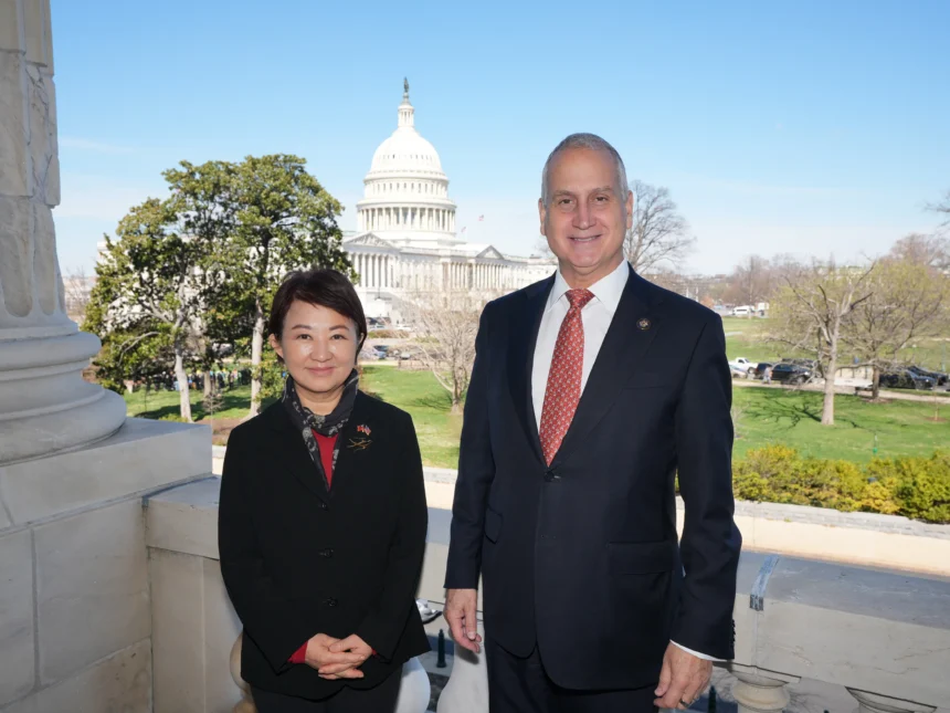 台美關係關鍵力量！　盧市長會晤美國眾院「國會台灣連線」主席巴拉特