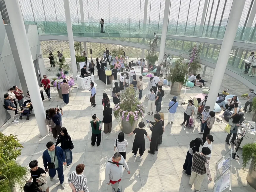 綠美圖「世界的索引」展覽夯　金音獎得主現場演出掀閱讀新浪潮