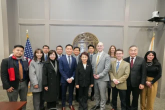 盧市長訪美首站會晤曼徹斯特市長　交流居住正義、犯罪防治議題 續37年姊妹市情誼