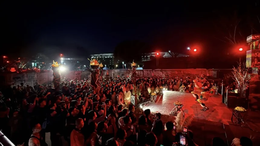 人潮爆滿、金幣從天而降！　中台灣燈會中央公園「驚蟄界」人氣飆升　把握3/3前最後展期