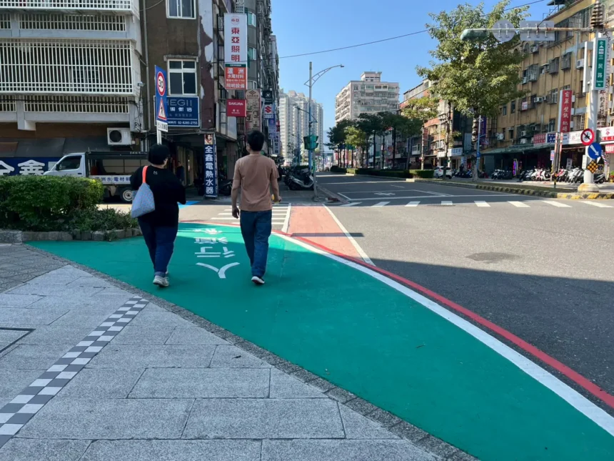 通學更安全 步行更安心　蘆洲空大、蘆洲國小周邊打造行人友善區