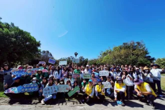 青銀淨堤撿塑大行動　產官學攜手守護北港溪水環境