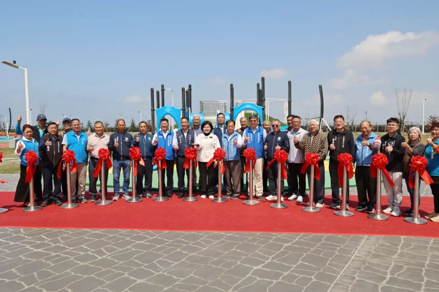 臺西鄉公所綠美化廣場落成　嶄新門面提供洽公民眾、鄉親更舒適友善公共場域