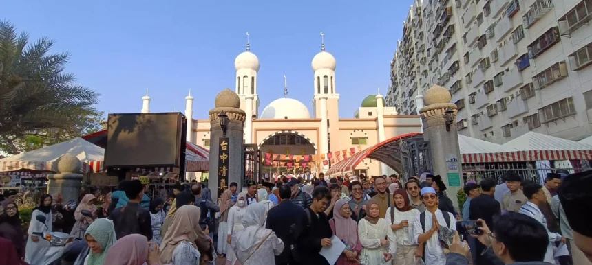 歡慶伊斯蘭開齋節　台中清真寺湧進３０００名穆斯林同樂