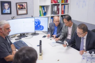 赴雪梨拜會頂尖煙火團隊　侯友宜：提升新北跨河煙火技術與能見度