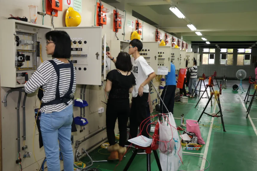 新北性平民調顯示　逾9成支持同工同酬、家務共擔　性平深耕基層見成效