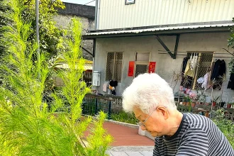 蘭陽仁愛之家安養中心長者用心栽種果實　點滴付出甜甜收穫