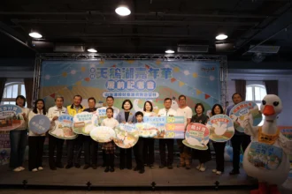 8米巨型天鵝登場　雲林天鵝湖嘉年華嗨翻兒童節　山海連線　生態觀光產業齊串連