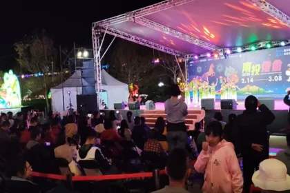 南投燈會閉幕倒數　中興分局進駐宣導反詐騙　守護民眾歡樂過節