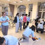 CPR+AED訓練與考試日　蘭陽仁愛之家同仁認真上課實際操作　為長者安全多一份準備