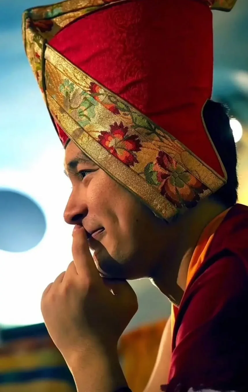 薩迦派-圓滿宮「無變金剛仁波切」接任第44任法王  　2026年10月將於印度賈伊岡舉行陞座大典