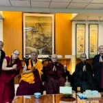 覺囊-嘉察法王拜會「果清律師」　以戒為師，共議僧團清淨之道