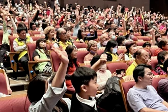 高雄市觀護協會攜手豆子劇團推反毒劇《鬼毒殺隊》　社教館首演爆滿