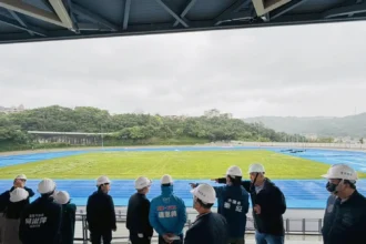 基隆市田徑場今年完工　市議會實地考察OT營運規劃