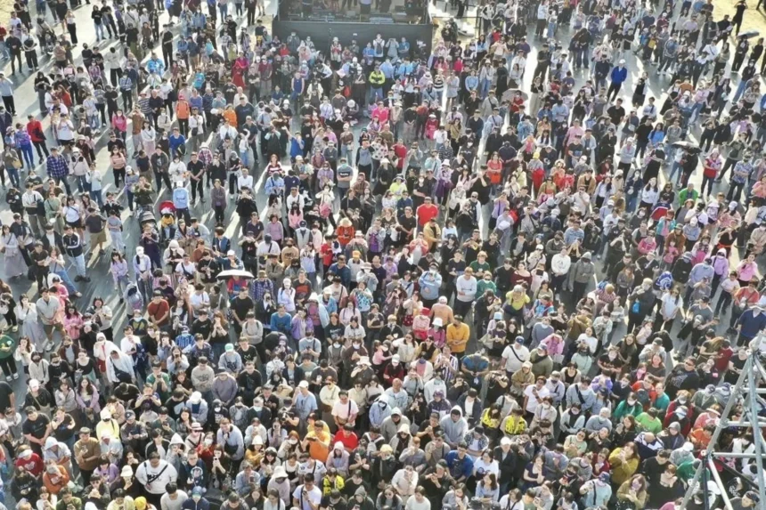 嘉義市「黃花瘋音樂市集」兩天狂吸12萬人　春日限定盛會嗨翻八掌溪