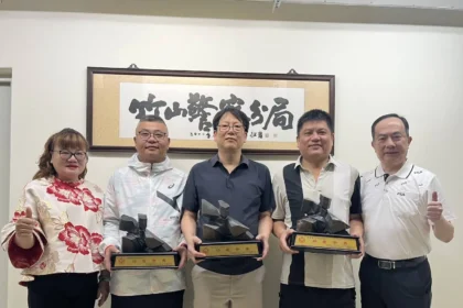 竹山警榮耀退休　致敬治安守護者