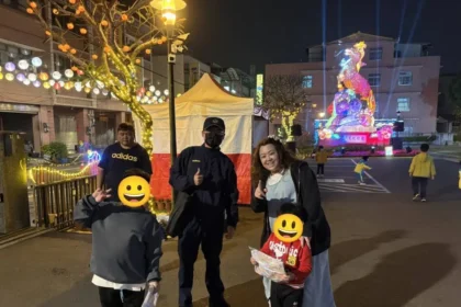 「喔熊」元宵出沒竹藝燈會　竹山警發放臺灣燈會提燈　點亮交通安全路