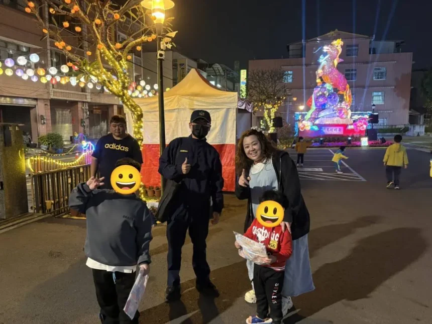 「喔熊」元宵出沒竹藝燈會　竹山警發放臺灣燈會提燈　點亮交通安全路