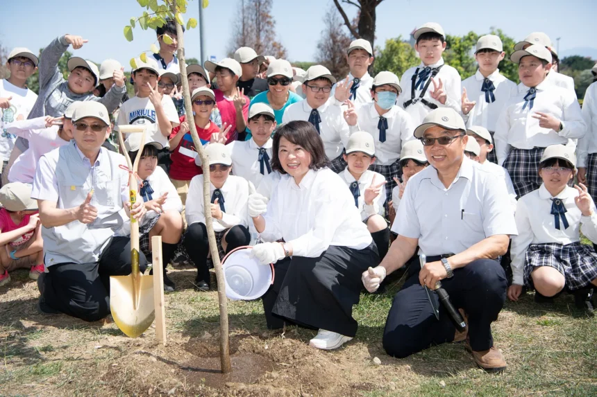 「種下的不只是樹，是城市的未來」 黃敏惠北香湖公園領軍植樹　實踐新永續