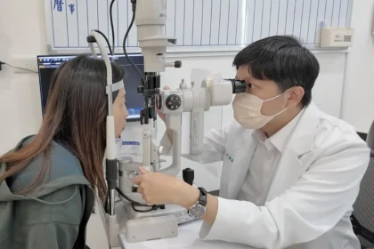植入式隱形眼鏡成為高度近視新選擇　諾貝爾眼科專家解析適應族群與近視雷射差異