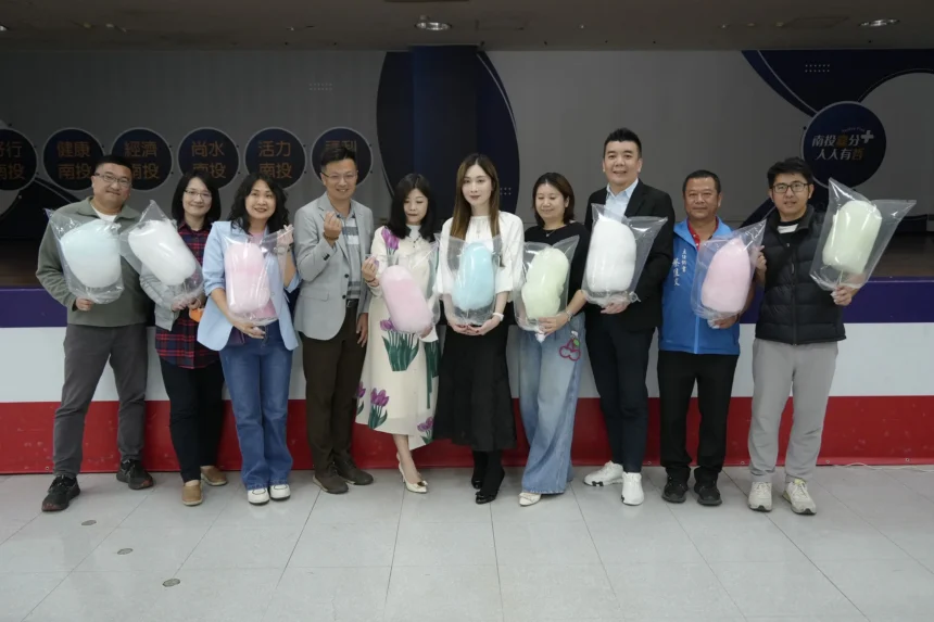 最美檢察官「樂樂律師」南投專場演講　訴說「做自己」勇敢心路