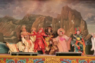 中央廣場湧入千人！風神寶寶《火焰山》熱力席捲嘉義市