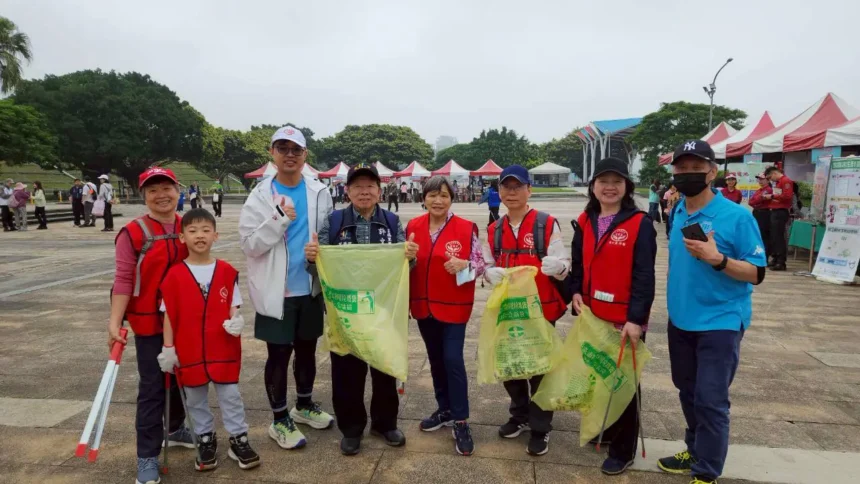 1,549人響應守護山林溪　北市兩日清出110公斤廢棄物